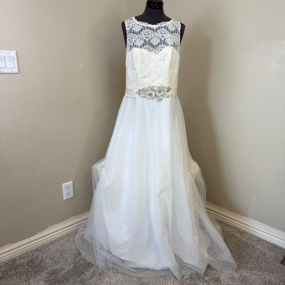 Davids Bridal Lace Tulle A-Line Wedding Dress Bead Sash WG3711 White Ivory